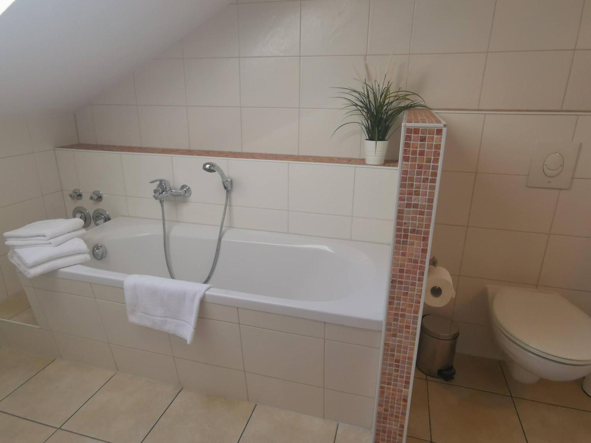 Villa Am Schwanenteich Spremberg Bagian luar foto